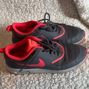 Nike Air Max Black and Red Women's Sneakers